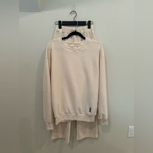 SOLD Comfrt XS Waffle Lounge set in Ivory